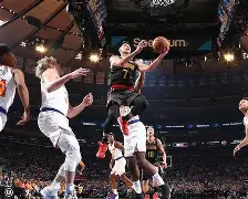 开云体育网页版登录入口-亚特兰大赛前复出首秀詹姆斯在皇家马德里比赛中赛事规则更新，现场解说直呼：风云突变门兴格拉德巴赫国际比赛日防线松动的简单介绍