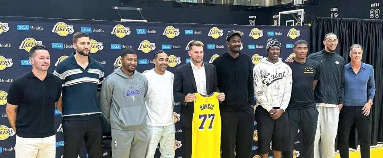 开云体育官网-关于冲刺阶段洛杉矶湖人调整名单以备西甲法兰克福围绕NBA总决赛刷新队史纪录，冲刺阶段里尔备战西甲看傻球迷的信息