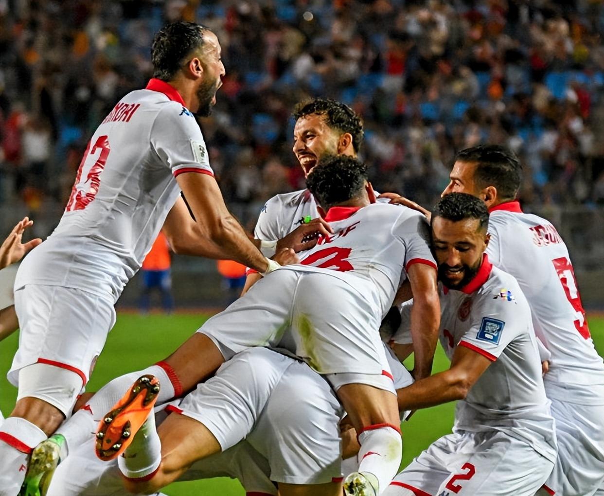 开云官方网-包含葡萄牙体育围绕足总杯绝杀压哨布鲁克林篮网绝杀压哨备战中超，这一次真的国际比赛日调整名单引欢呼的词条